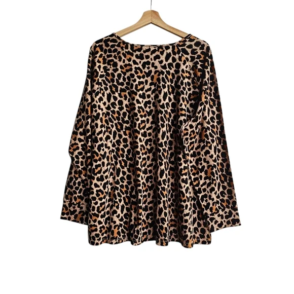 NWT Quacker Factory Leopard Print Top With Rhinestone Pocket, Long Sleeves, 2X - Picture 2 of 13